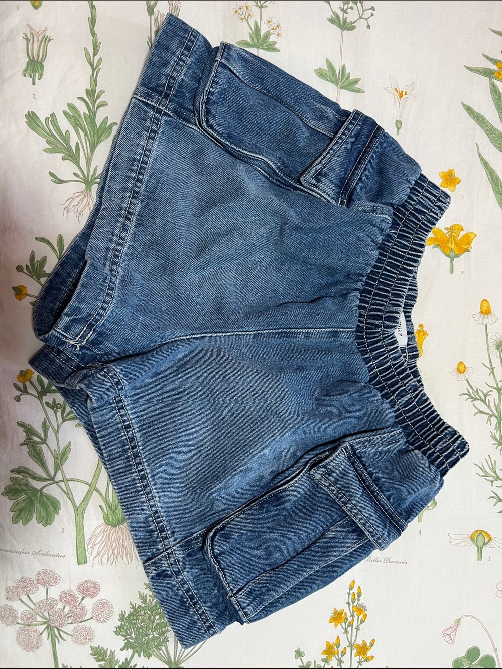 Forever 21 Washed Blue Denim Elastic-Waist Shorts